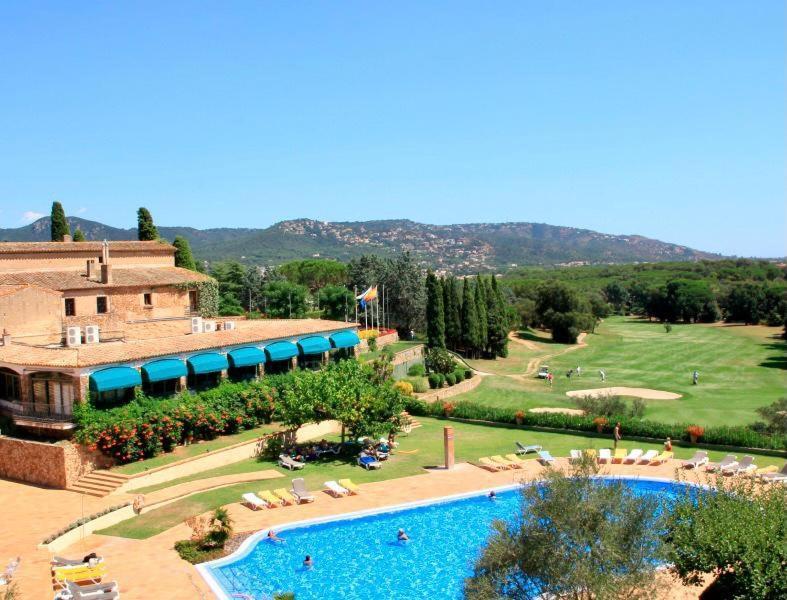 Villa En El Golf Costa Brava A 5 Min De La Playa Santa Cristina d'Aro Bagian luar foto
